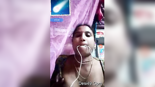 Before wedding aroused groom asks Indian bride-to-be to show boobs | XXX Video on AllSex.XXX