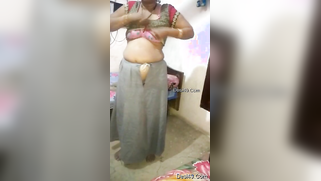 Indian mom comes home and changes clothes flashing boobs in sex video | XXX Video on AllSex.XXX