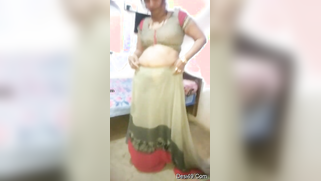 Indian mom comes home and changes clothes flashing boobs in sex video | XXX Video on AllSex.XXX