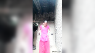 Camera is on so shy Desi girl can start exposing boobies and pussy | XXX Video on AllSex.XXX