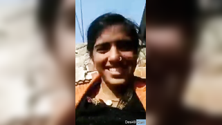 Indian mom had great idea to film herself masturbating twat outdoors | XXX Video on AllSex.XXX