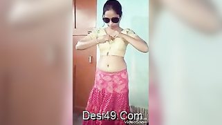 Small-tittied Indian webcam slut with sunglasses deletes top and skirt | XXX Video on AllSex.XXX