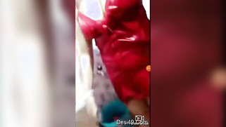 Desi aunty does crazy things like showering in red gown in XXX clip | XXX Video on AllSex.XXX