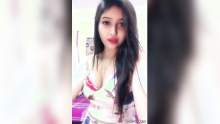 Indian babe advertises slender body luring new clients to subscribe | XXX Video on AllSex.XXX