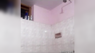 Desi chick makes XXX show in her bathroom and puts black lingerie on | XXX Video on AllSex.XXX