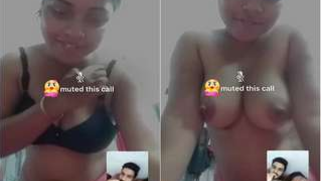 Indian woman is happy to flaunt natural tits in front of online men | XXX Video on AllSex.XXX