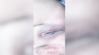 Indian babe lures new online clients with boobs and masturbation show | XXX Video on AllSex.XXX