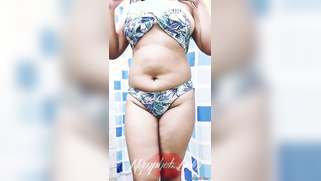 Indian babe lures new online clients with boobs and masturbation show | XXX Video on AllSex.XXX