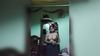 Desi mom takes sari off and does the same with rest of clothing items | XXX Video on AllSex.XXX