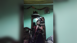 Desi mom takes sari off and does the same with rest of clothing items | XXX Video on AllSex.XXX