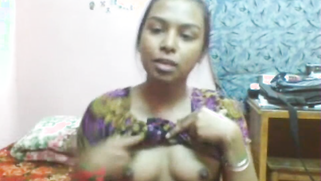 Indian slut with great assets works online and brandishes tiny tits | XXX Video on AllSex.XXX
