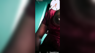 Sexually attractive aunty unmasks big brown nipples in XXX video | XXX Video on AllSex.XXX