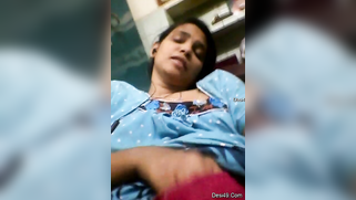 Desi whore puts hand in red panties and masturbates making XXX sounds | XXX Video on AllSex.XXX