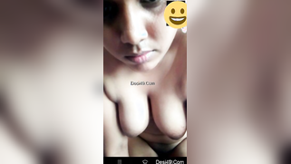 Flirtatious Indian aunty flaunts titties and spreads butt at home | XXX Video on AllSex.XXX