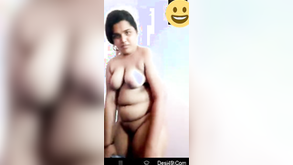 Flirtatious Indian aunty flaunts titties and spreads butt at home | XXX Video on AllSex.XXX