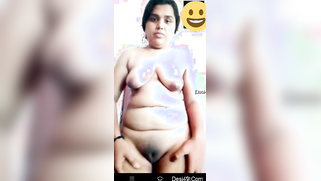 Flirtatious Indian aunty flaunts titties and spreads butt at home | XXX Video on AllSex.XXX