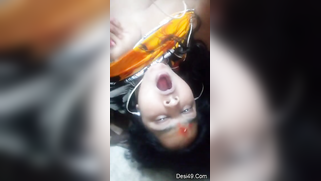 Kissable young woman pulls sari up and leaks natural tits in sex video