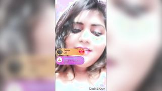 Libidinous Indian aunty manifests beauty talking to XXX fans topless | XXX Video on AllSex.XXX