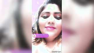 Libidinous Indian aunty manifests beauty talking to XXX fans topless | XXX Video on AllSex.XXX