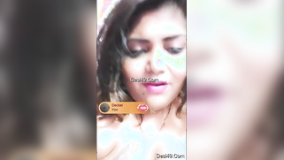 Libidinous Indian aunty manifests beauty talking to XXX fans topless | XXX Video on AllSex.XXX