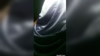 Slinky Desi mom publishes shaved snatch and saggy boobs in sex video | XXX Video on AllSex.XXX