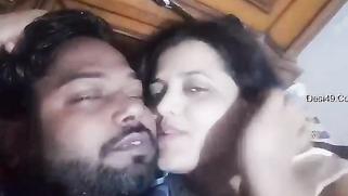 Suggestive Indian slut unveils feelings and kisses fat boy in bed | XXX Video on AllSex.XXX
