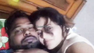 Suggestive Indian slut unveils feelings and kisses fat boy in bed | XXX Video on AllSex.XXX