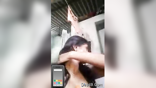 Sexy Indian aunty puts small boobs on view but tries to hide her face
