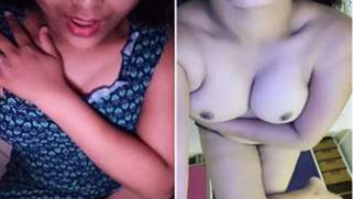 Indian aunty tries to look like XXX star on camera and exposes boobs | XXX Video on AllSex.XXX