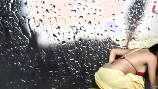 Indian girl with detached face poses with yellow sari and opens boobs | XXX Video on AllSex.XXX