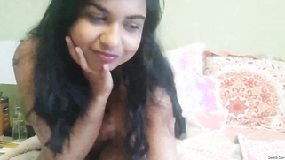 Cute girl from India demonstrates naked body in homemade sex video | XXX Video on AllSex.XXX