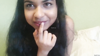 Cute girl from India demonstrates naked body in homemade sex video