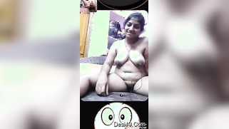 Desi stripper gives surprised young man possibility to jerk off to her