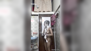 Liking to film herself taking shower makes girl into amateur XXX star | XXX Video on AllSex.XXX