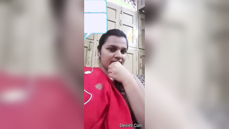 Indian culminates XXX video with flaunting her naked touchable boob | XXX Video on AllSex.XXX