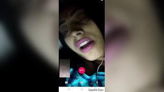 Hottie properly pinches hard nipples to makes XXX online partner wank