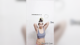 Desi aunty with virtual flower crown gets naked by wall in XXX show | XXX Video on AllSex.XXX