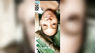 Amateur Desi girl spreads broken pussy lips and fucks herself in bed | XXX Video on AllSex.XXX