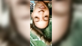 Amateur Desi girl spreads broken pussy lips and fucks herself in bed | XXX Video on AllSex.XXX