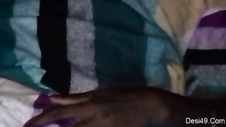 Desi aunty is perfect pulling sari up so man wants to make sex video | XXX Video on AllSex.XXX