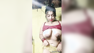 Indian mom is thoughtless enough to rub XXX-looking nipples and pussy | XXX Video on AllSex.XXX