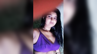 Serious Indian aunty shows slit and does it with her own fingers | XXX Video on AllSex.XXX