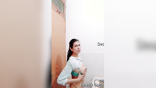 It isn't a problem for Desi XXX model to reveal wonderful breasts | XXX Video on AllSex.XXX