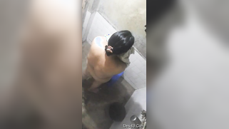 Perv with dirty XXX mind films the Desi aunty washing the body | XXX Video on AllSex.XXX