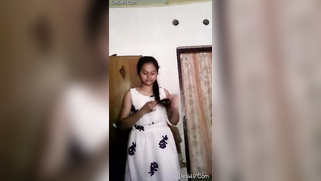 Indian girl films XXX video to know guys' opinion about her tits | XXX Video on AllSex.XXX