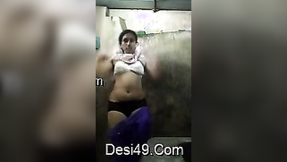 Desi housewife finally finds the courage to expose XXX parts | XXX Video on AllSex.XXX