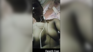 Married Desi woman surprises XXX buddy revealing natural titties | XXX Video on AllSex.XXX