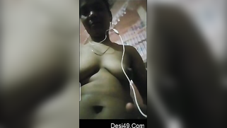 Married Desi woman surprises XXX buddy revealing natural titties | XXX Video on AllSex.XXX