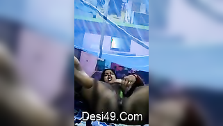 Super-horny Desi woman masturbates thinking about XXX peppers | XXX Video on AllSex.XXX