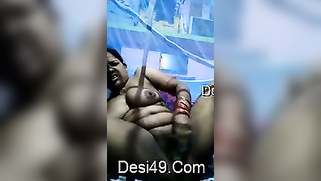 Super-horny Desi woman masturbates thinking about XXX peppers | XXX Video on AllSex.XXX